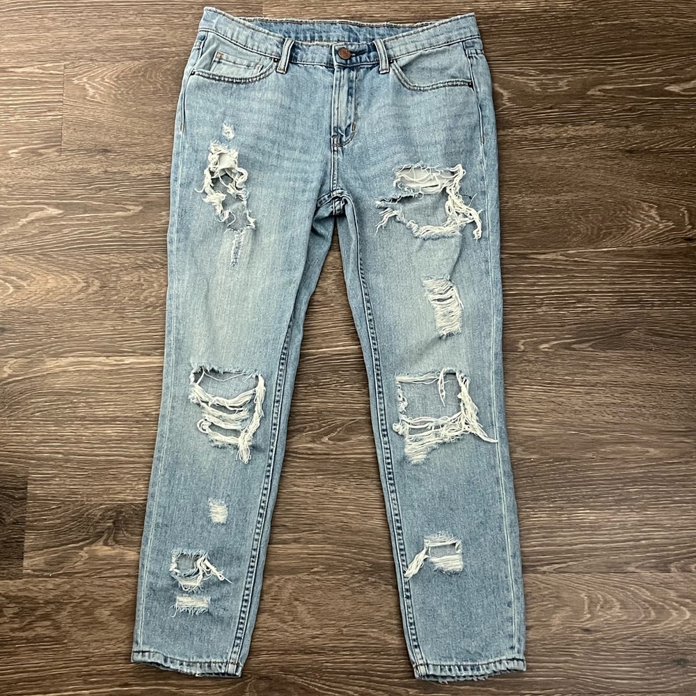 bdg slim bf low rise light wash jeans